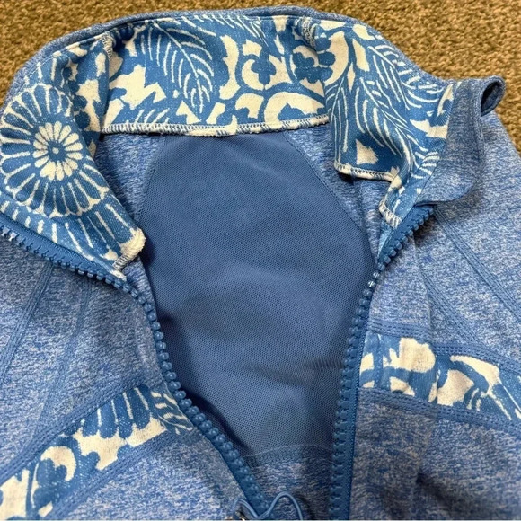 Lululemon white and blue Define Jacket Size 10 - Picture 6 of 7